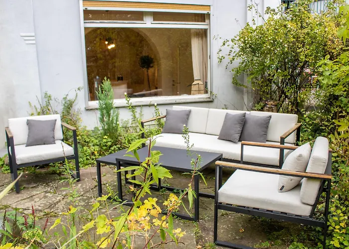 Mit Terrasse Und Blick Ins Gruene